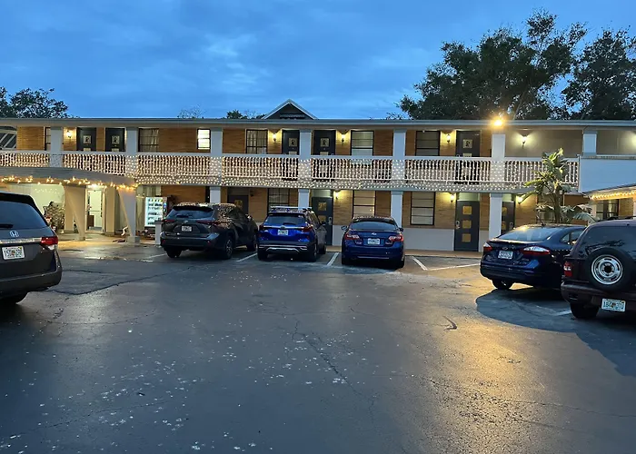 Motels Castillo Inn